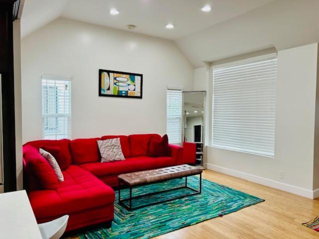 Gated Contemporary 3 Bedroom - 2 Bathroom Home In South La Plus Parking Los Angeles Zewnętrze zdjęcie
